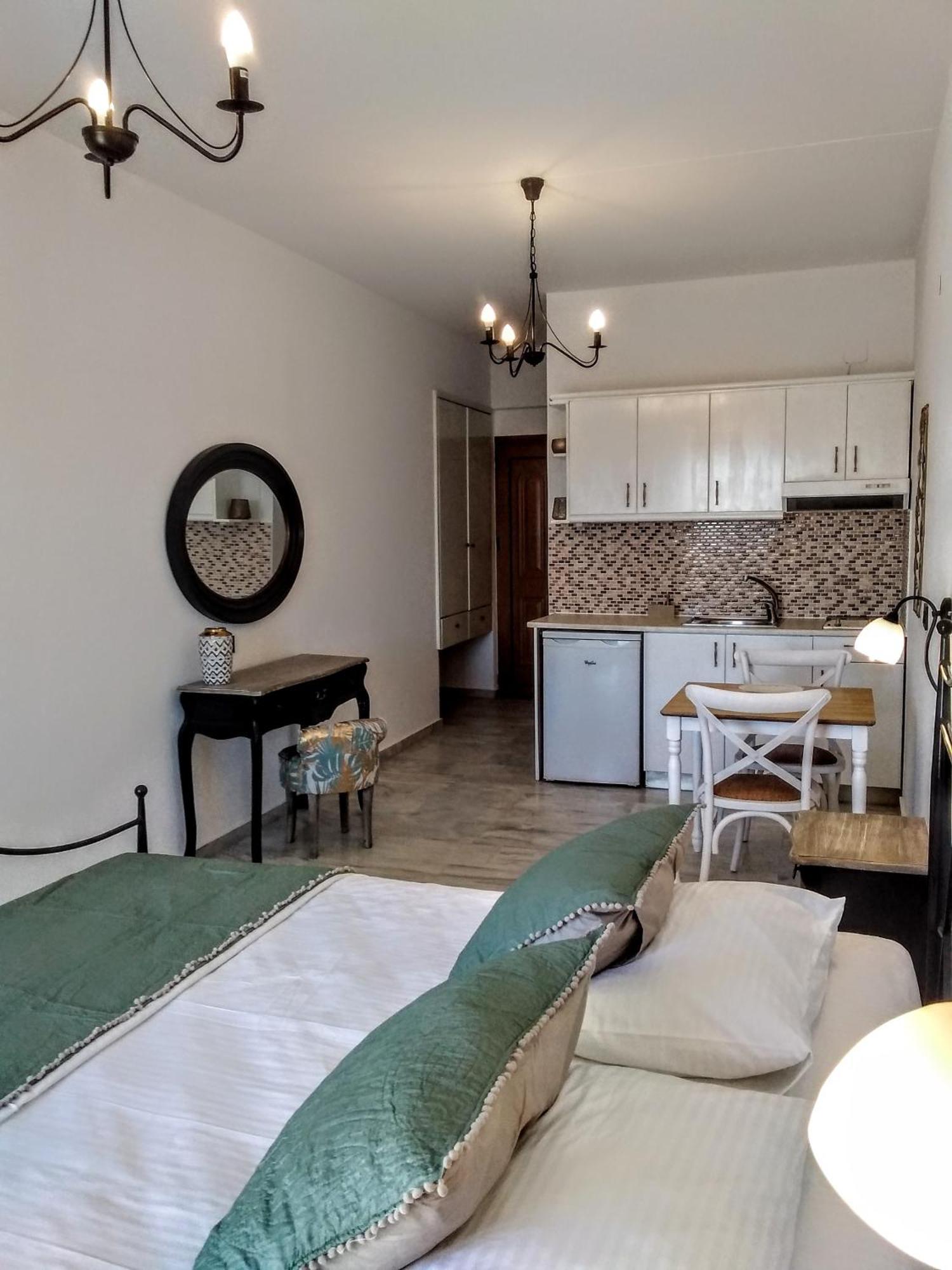 Idomeneas Apartments Суйя Номер фото