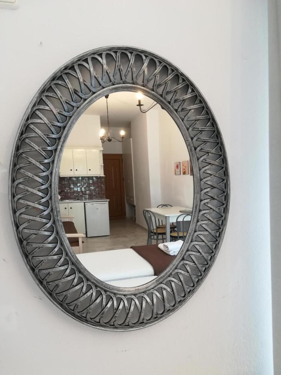 Idomeneas Apartments Суйя Екстер'єр фото